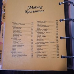 Vintage Better Homes and Gardens Sewing Book In 5 Ring Binder~1970~356 Pages