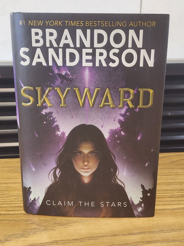 SIGNED #3451 Brandon Sanderson Skyward Series 1st Edition, 1st Printing