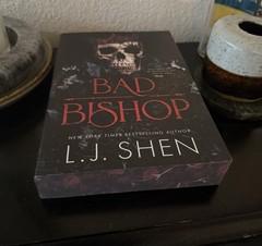 Bad Bishop Deluxe Edition L.J. Shen Paperback Sprayed Edges Society of Villains