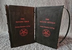 The Satanic Bible/Book of Rituals Set Anton Szandor Lavey Red Leather BOUND