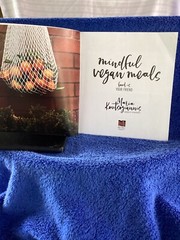 Mindful Vegan Meals, Maria Koutsogiannis, 208 Pages, Helpful Healthy Meals