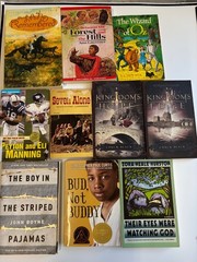 Lot of 10 book The wizard of Oz, Kingdoms Hope & Edge, Bud not Buddy and more