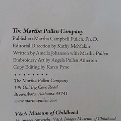 Victoria & Albert Museum of Childhood Martha Pullen (HC) 2008) Full Color Photo