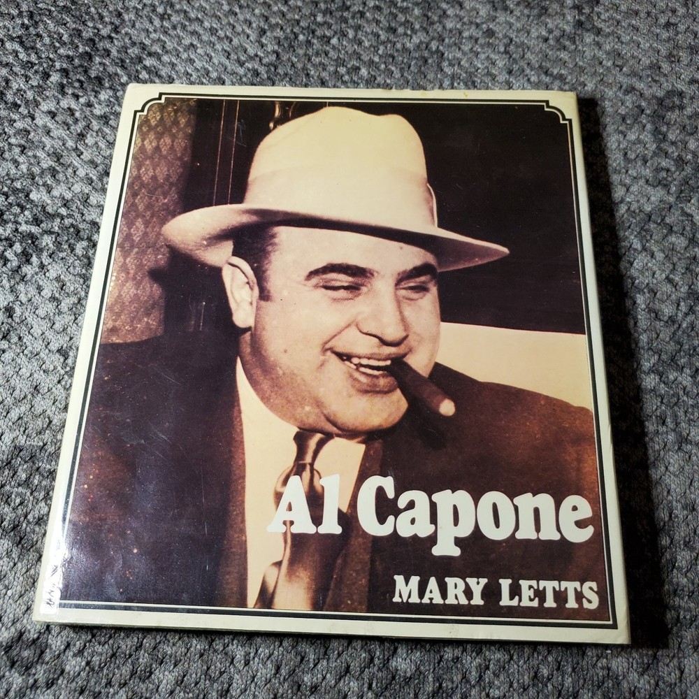 Al Capone Mary Letts 1975 First US Edition Biography History St. Martin’s Press