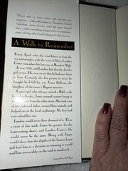 A Walk to Remember by Nicholas Sparks 1999 Hardcover Book Larger Print New