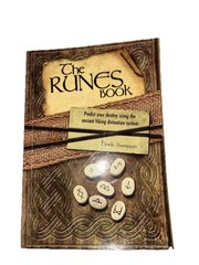 The Runes Book“ by Horik Svensson Paperback 128 Pages