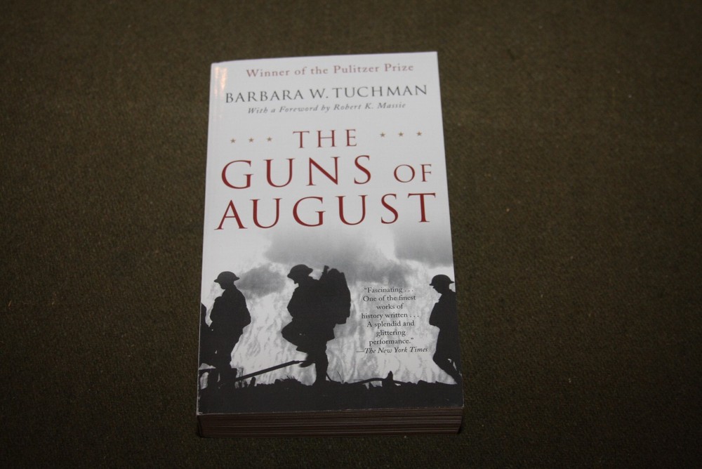 Guns of August by Barbara W. Tuchman 2004 PB